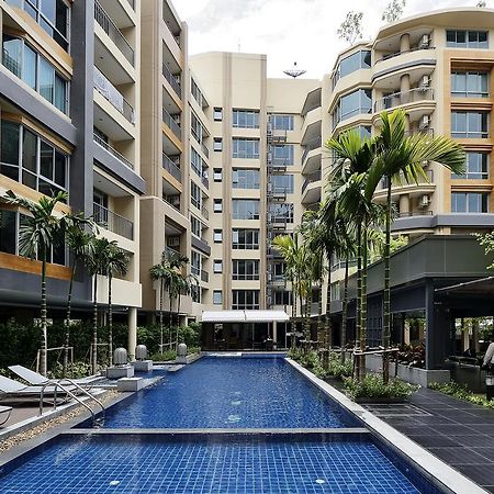 Siamese Nanglinchee Apartment Bangkok Bagian luar foto