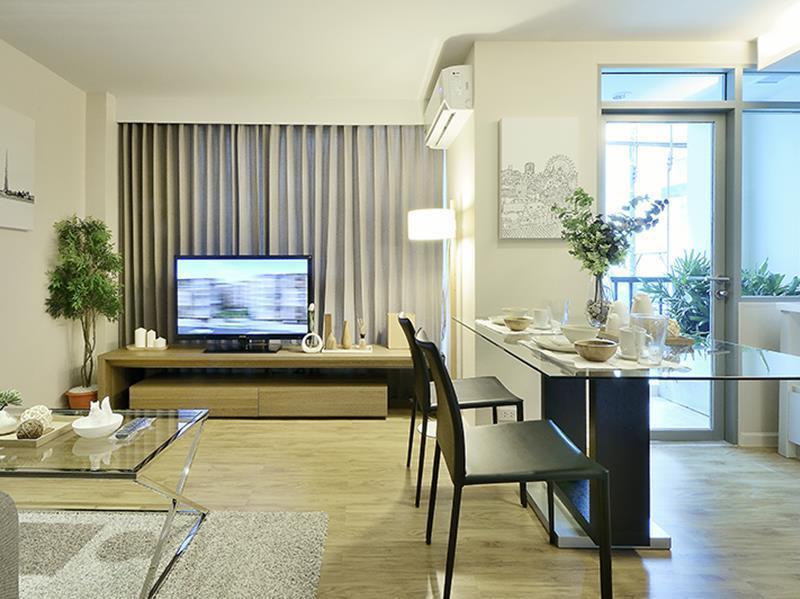 Siamese Nanglinchee Apartment Bangkok Bagian luar foto