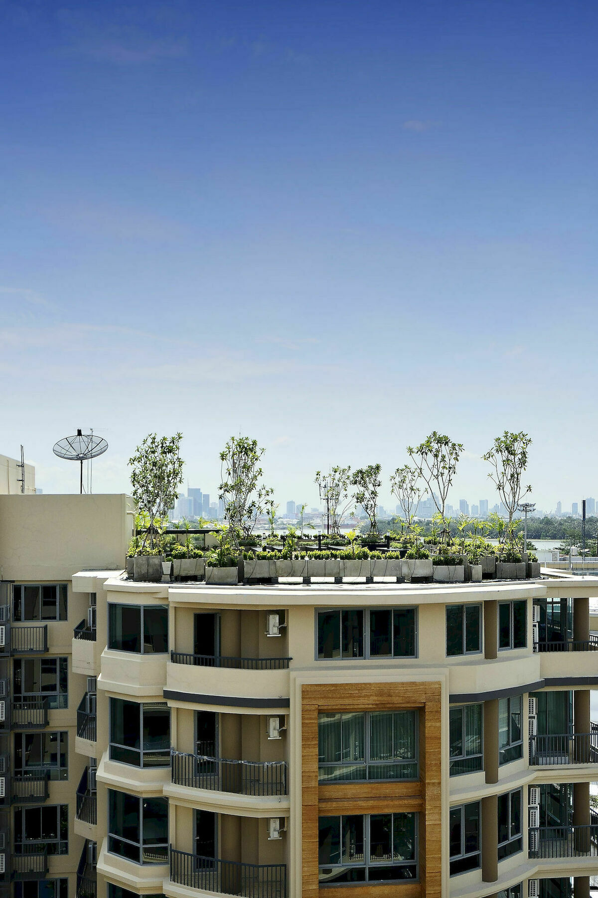 Siamese Nanglinchee Apartment Bangkok Bagian luar foto