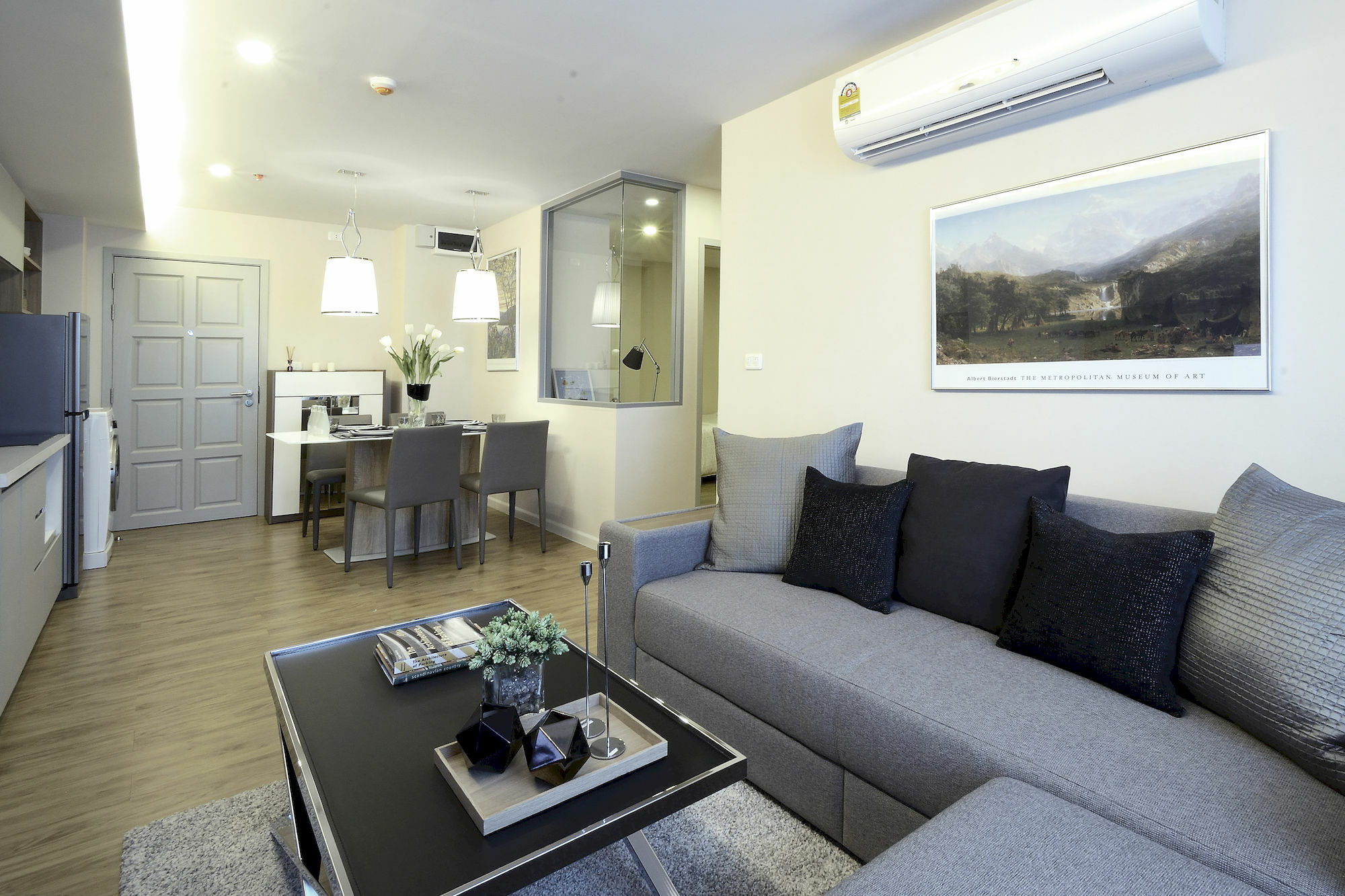 Siamese Nanglinchee Apartment Bangkok Bagian luar foto