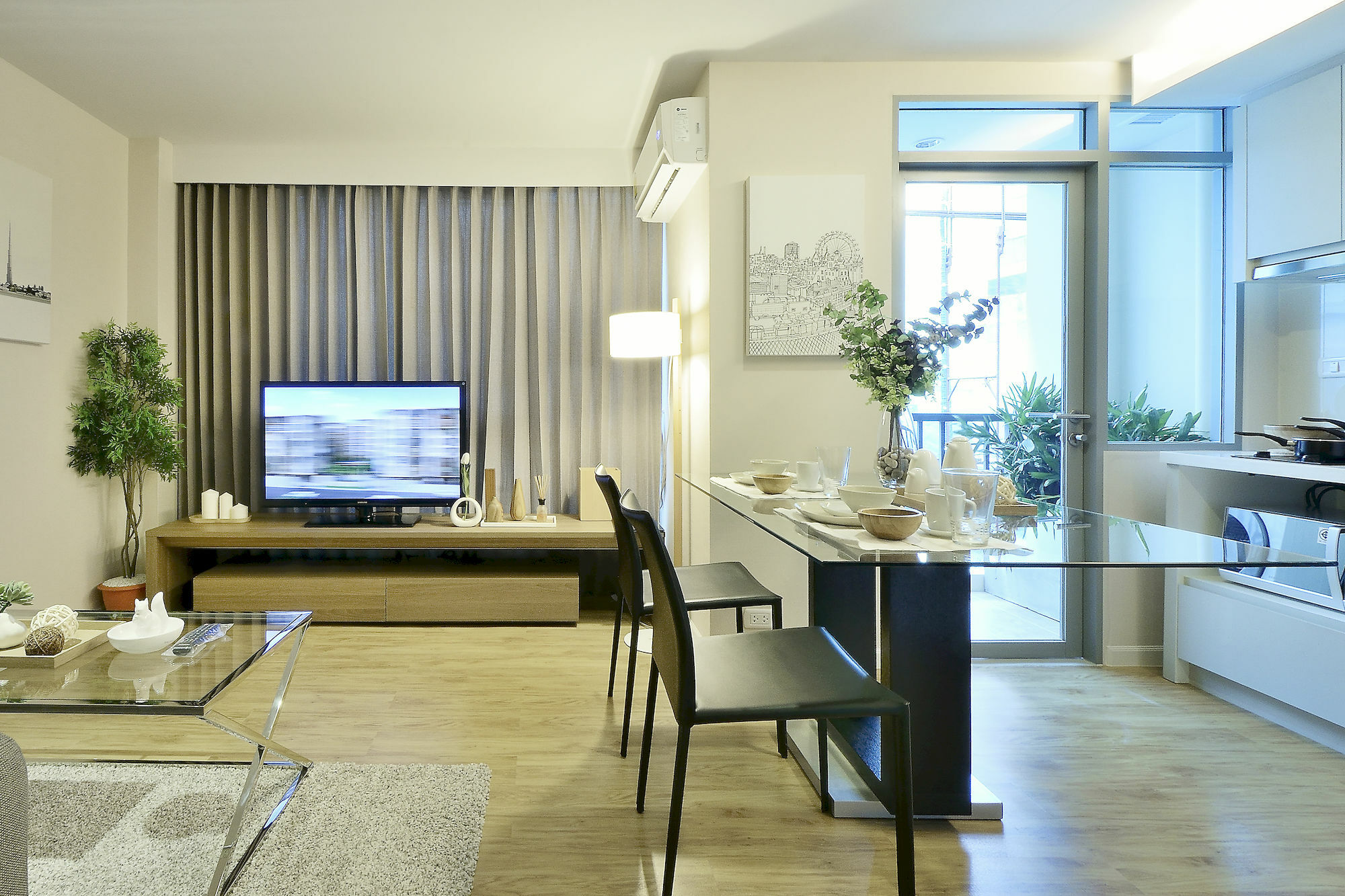 Siamese Nanglinchee Apartment Bangkok Bagian luar foto